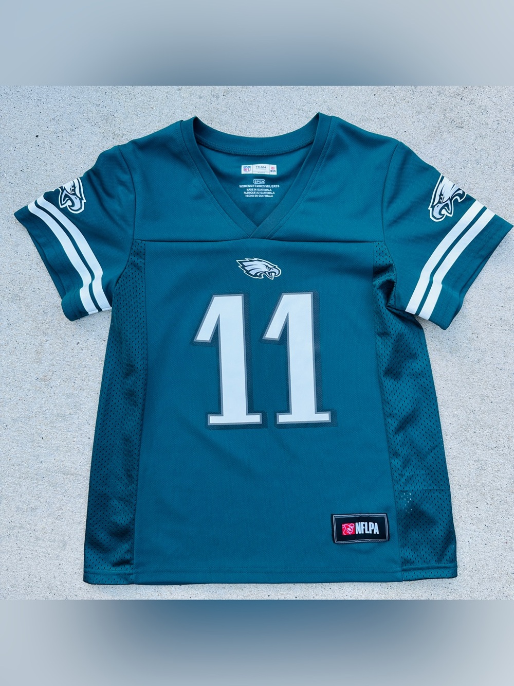 Philadelphia Eagles Football Jersey Womens S Carson Wentz 11 NFL Apparel Jersey